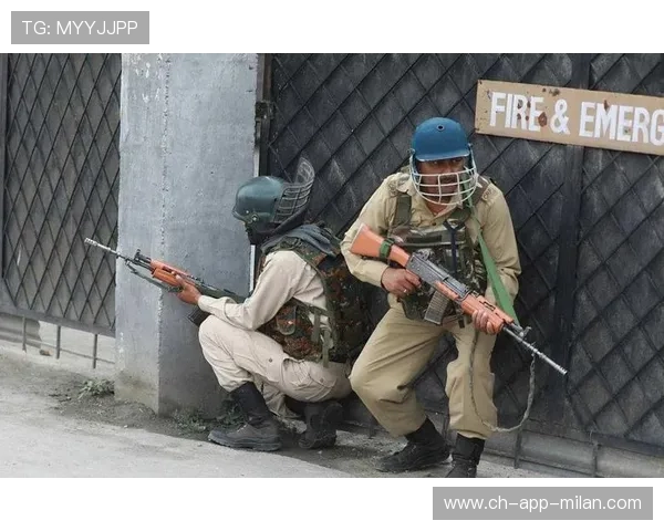 CS2队伍加强快节奏交火训练