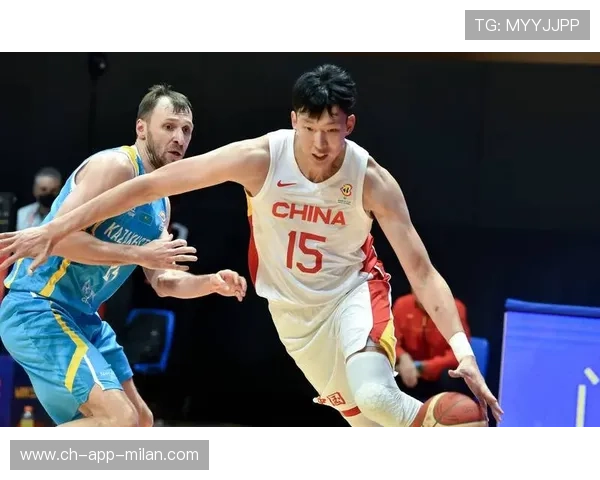 CBA周琦篮下补位强壮——为中国篮球注入强力动力